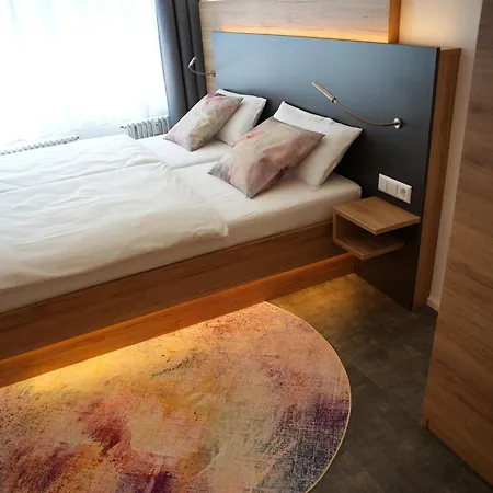 7rooms * ريوتلنجن